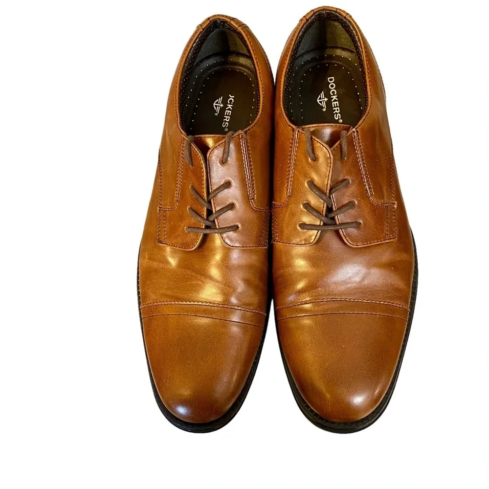 Dockers Garfield - Lace‎ Up Oxford shoes with Cap Toe Size 10.5M